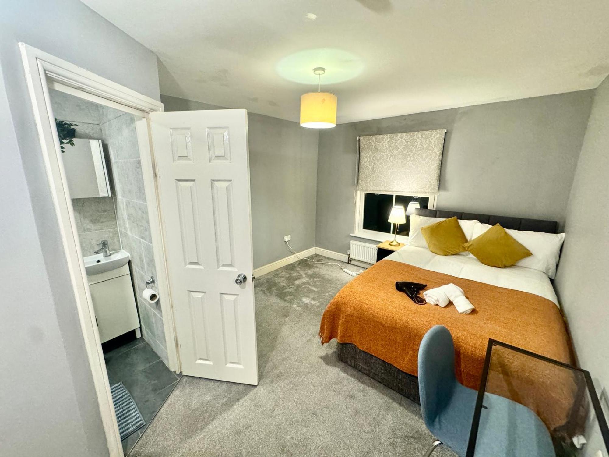 לונדון Modern En-Suite Rooms By Finsbury Park Station 8 Mins To King'S Cross By Tube מראה חיצוני תמונה