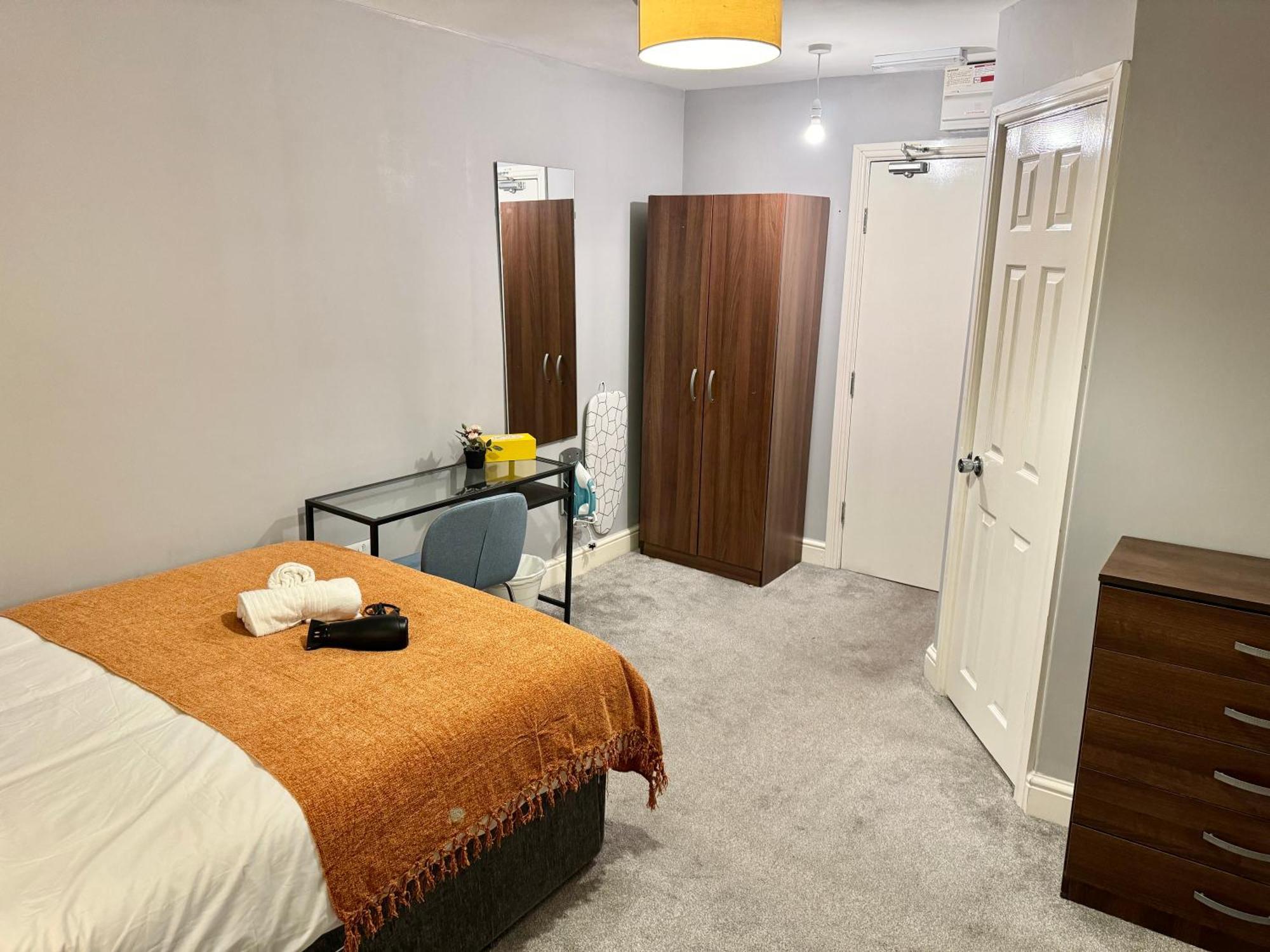 לונדון Modern En-Suite Rooms By Finsbury Park Station 8 Mins To King'S Cross By Tube מראה חיצוני תמונה